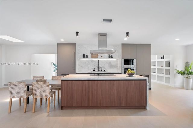 1320 Alhambra Circle, Coral Gables
