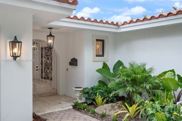 3 of 45 - 1320 Alhambra Circle, Coral Gables, FL