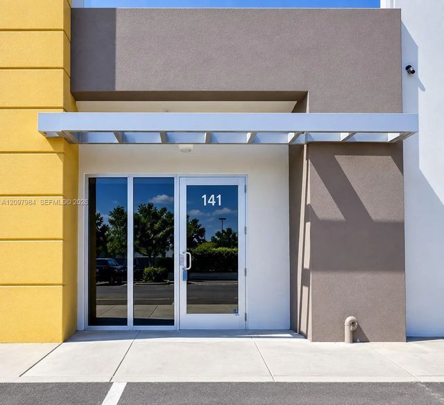 10891 Nw 17th Street #141, Sweetwater