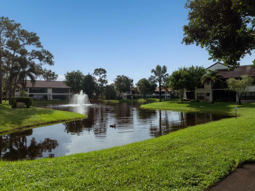 3284 Jog Park Drive, Greenacres