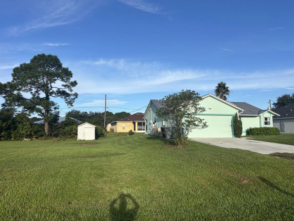 8155 100th Court, Vero Beach