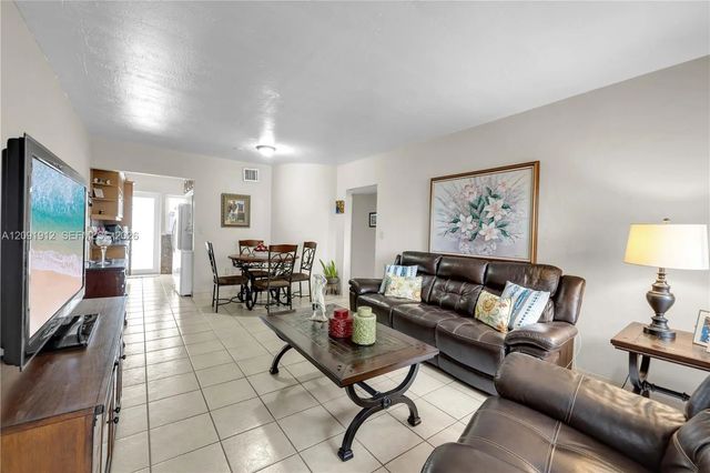 2 of 14 - 3470 Sw 10th Street #4 Aka Unit 10b, Miami, FL