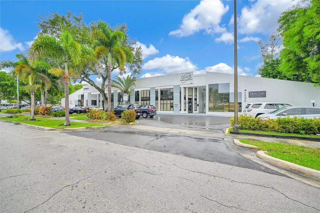 1590 Ne 162nd Street #600, North Miami Beach