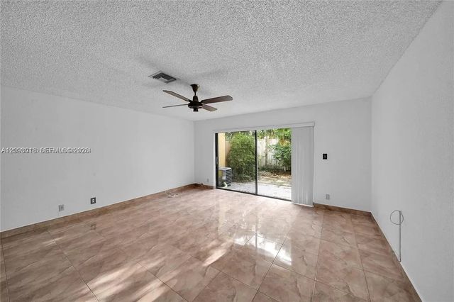 4 of 12 - 120 Se 12th Avenue, Pompano Beach, FL