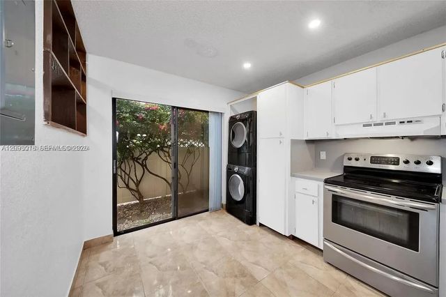 5 of 12 - 120 Se 12th Avenue, Pompano Beach, FL