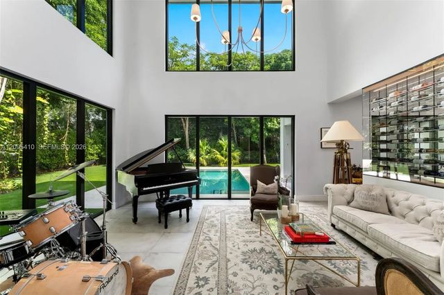 4 of 22 - 5991 Sw 80th Street, South Miami, FL