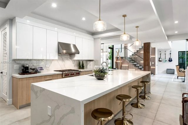 5 of 22 - 5991 Sw 80th Street, South Miami, FL