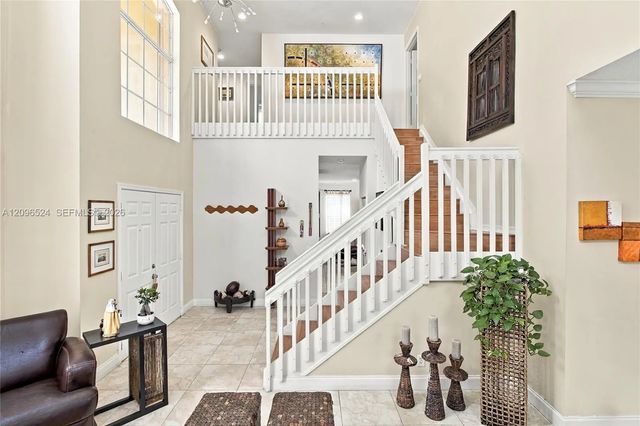 4 of 53 - 447 Cambridge Drive, Weston, FL