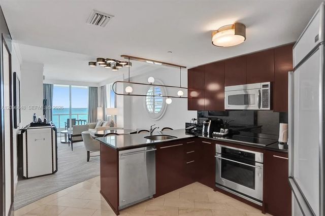 5 of 96 - 4391 Collins Avenue #913/914, Miami Beach, FL