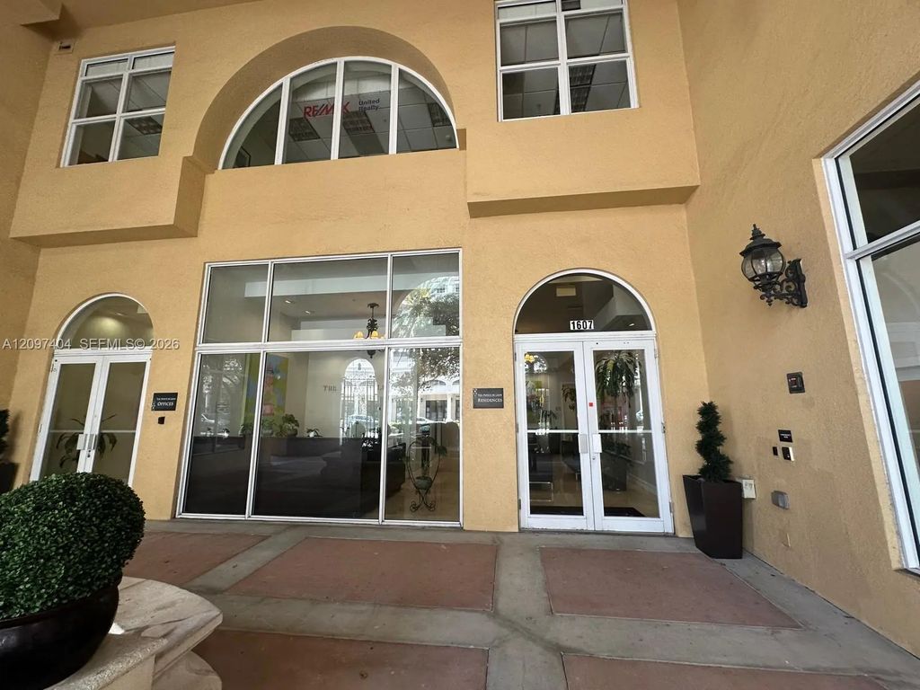 1607 Ponce De Leon Boulevard #8d, Coral Gables