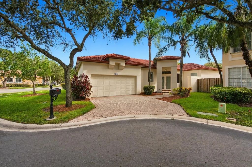 16012 Opal Creek Drive, Weston