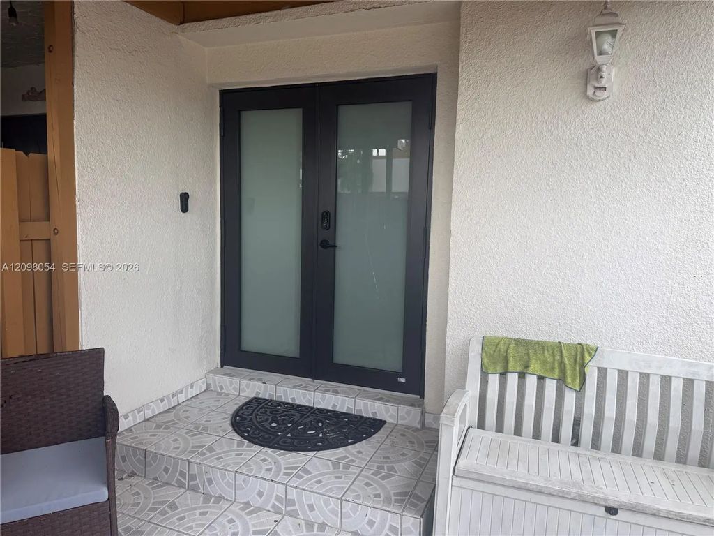 13185 Sw 9th Lane, Miami