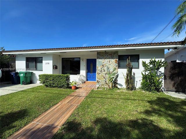 2730 Sw 76th Avenue, Miami