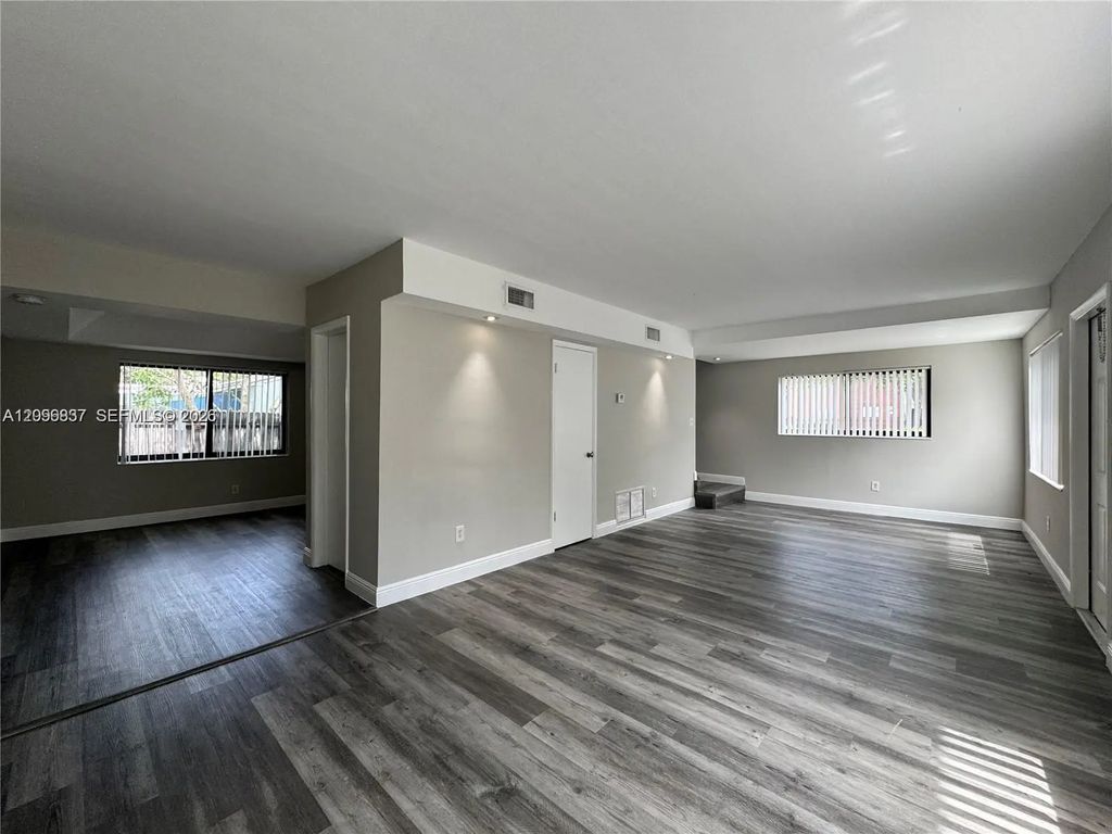 1041 Sw 15th Avenue #4a, Fort Lauderdale