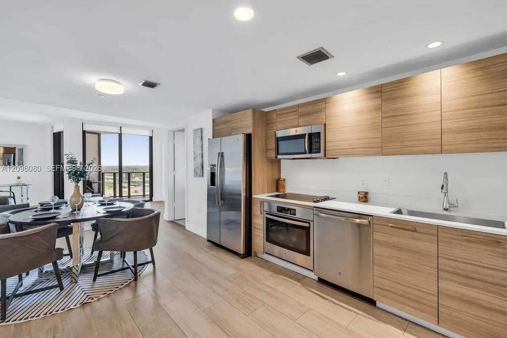 121 Ne 34th Street #1514, Miami