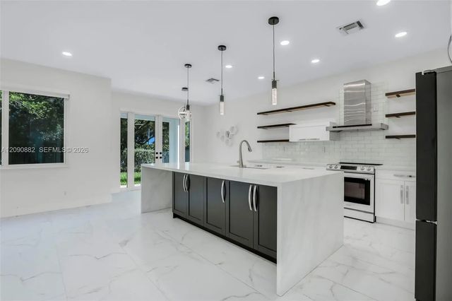 2 of 33 - 19373 Stonebrook Street, Weston, FL