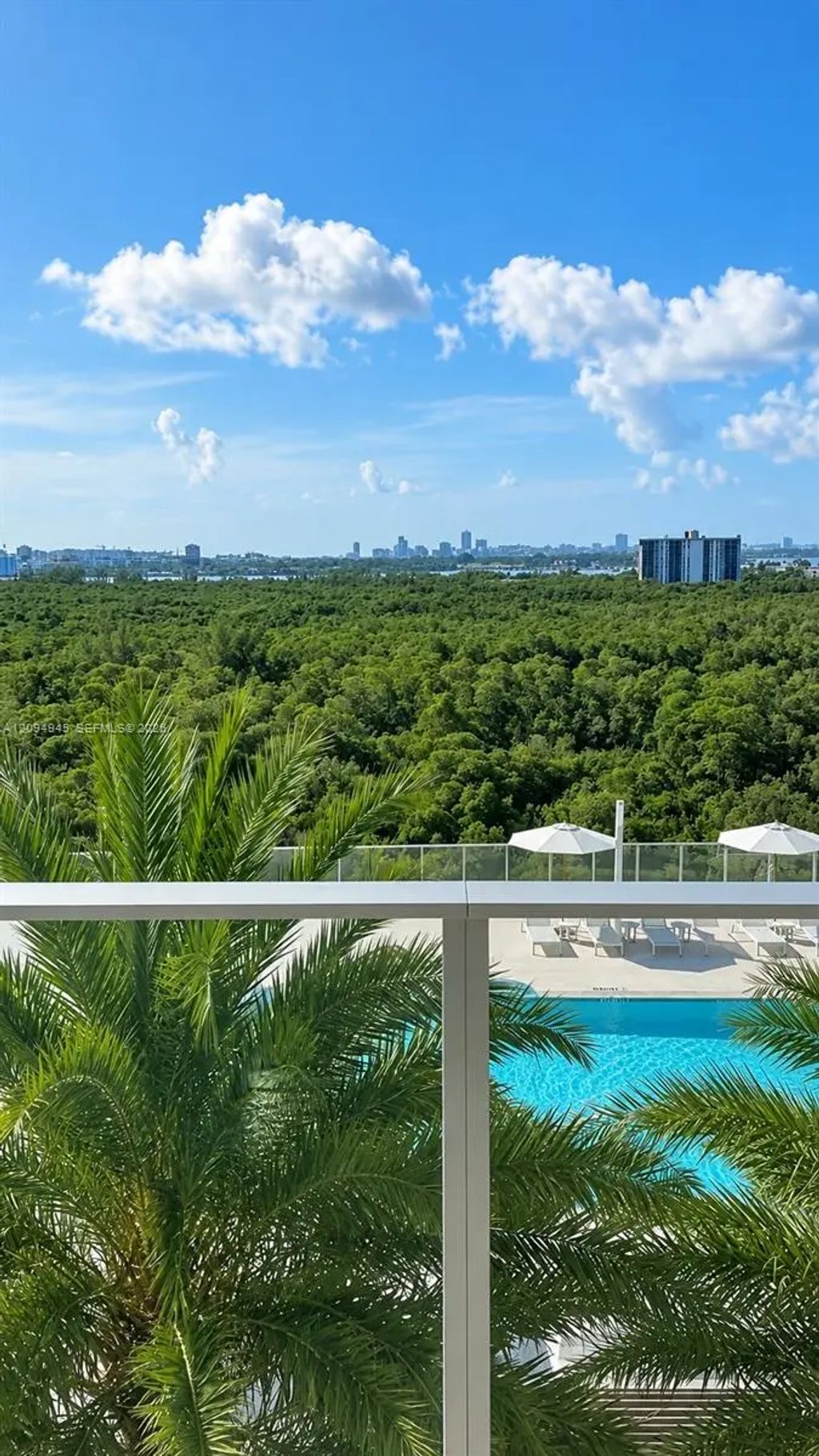 2411 Laguna Circle #802, Miami