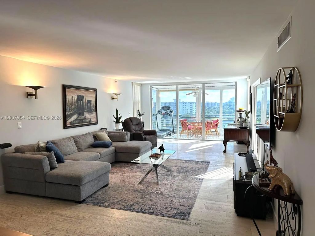 3095 N Course Drive #909, Pompano Beach