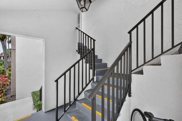 2 of 54 - 1103 Duncan Circle #201, Palm Beach Gardens, FL