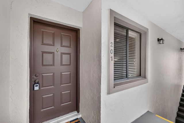 3 of 54 - 1103 Duncan Circle #201, Palm Beach Gardens, FL