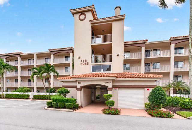 6065 Pointe Regal Circle #403, Delray Beach