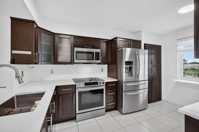 4 of 36 - 6065 Pointe Regal Circle #403, Delray Beach, FL