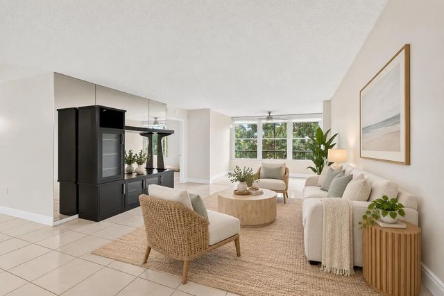 5 of 36 - 6065 Pointe Regal Circle #403, Delray Beach, FL