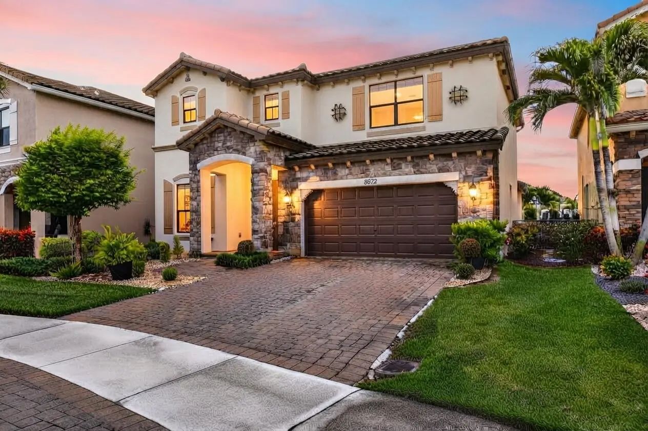 8872 Sandy Creek Way, Lake Worth property for sale