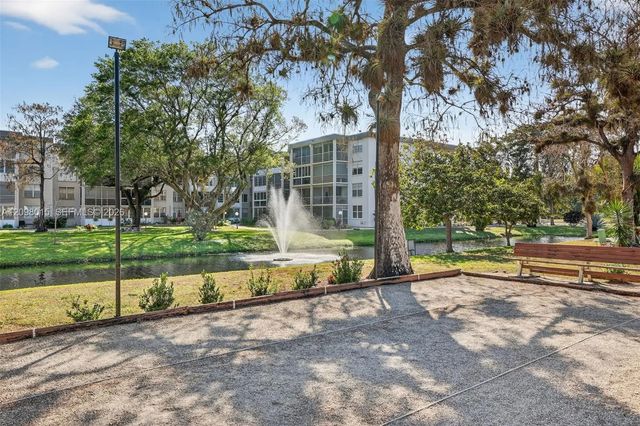 3 of 36 - 4898 Nw 29th Court #201, Lauderdale Lakes, FL