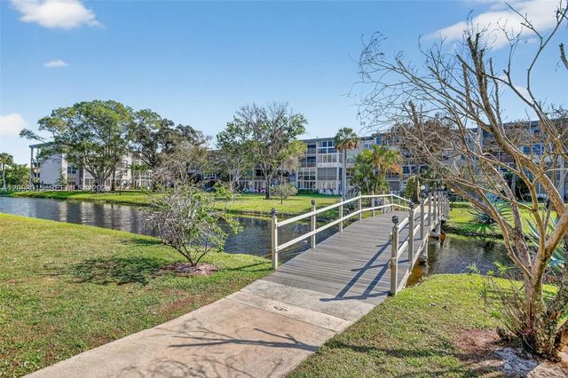 4 of 36 - 4898 Nw 29th Court #201, Lauderdale Lakes, FL