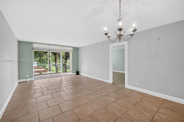 5 of 36 - 4898 Nw 29th Court #201, Lauderdale Lakes, FL