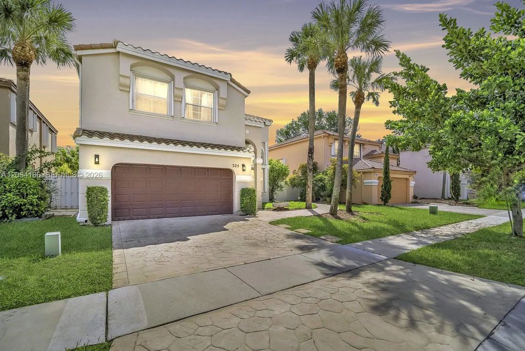 325 Nw 158th Lane, Pembroke Pines