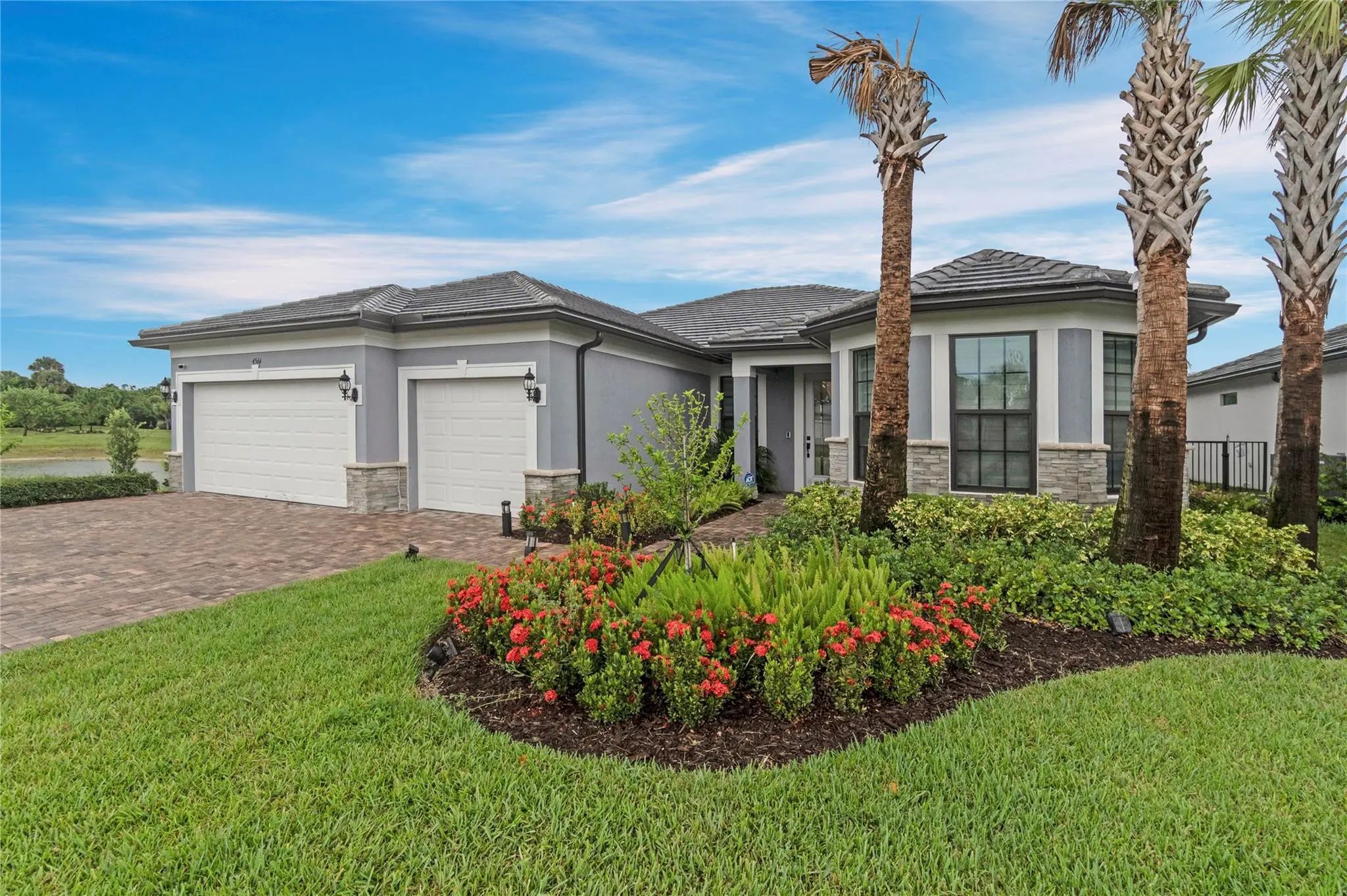4566 Silverwood Lane N, Oakland Park