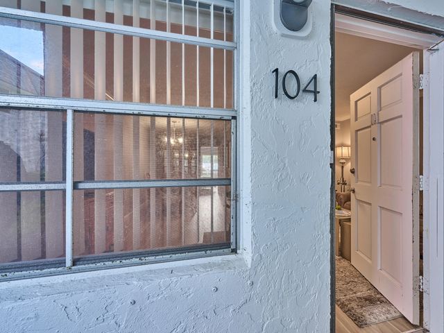 3 of 39 - 1100 E Indiantown Road #104, Jupiter, FL