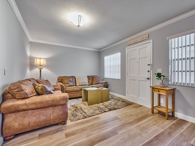 4 of 39 - 1100 E Indiantown Road #104, Jupiter, FL