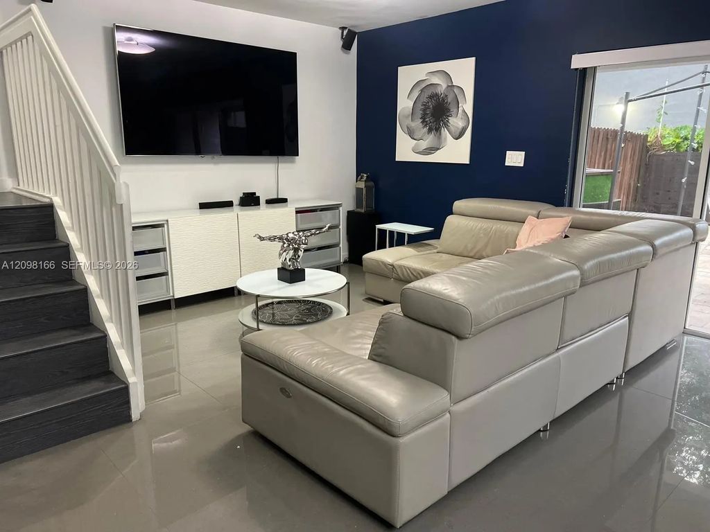 N/A, Doral