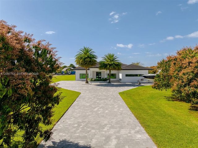5 of 31 - 17950 Sw 192nd Street, Miami, FL