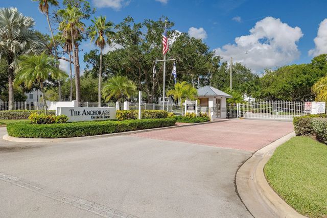 2502 Se Anchorage Cove #d-2, Port St. Lucie
