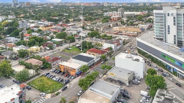 5 of 19 - 2554 Sw 8th Street, Miami, FL