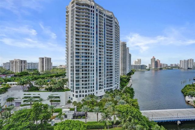 4 of 65 - 4000 Island Boulevard #1205, Aventura, FL