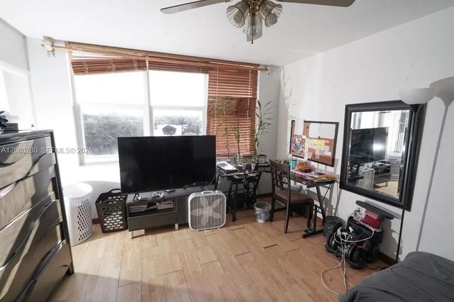 3 of 12 - 1780 Ne 191st Street #605-2, Miami, FL