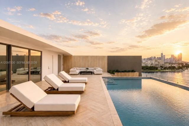 2 of 27 - 5 Grove Isle Drive #ph M02, Miami, FL