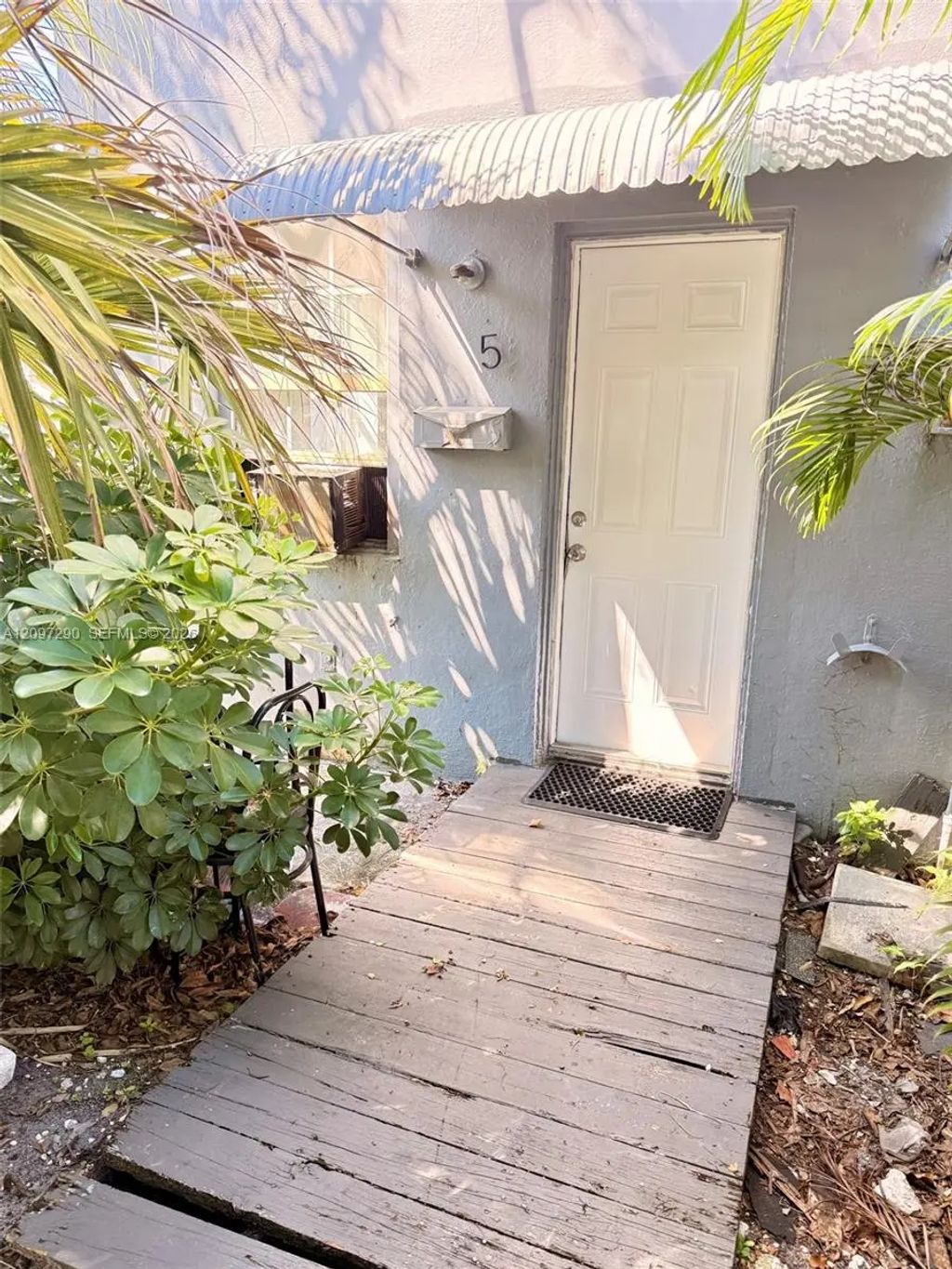 1111 N 22nd Avenue #5, Hollywood
