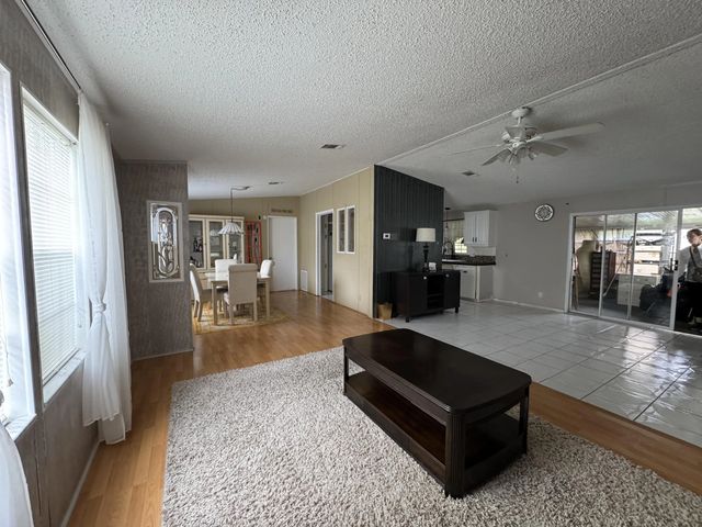 3 of 22 - 621 Sunny S Avenue, Boynton Beach, FL