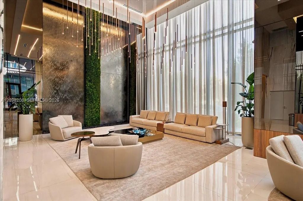 1170 E Hallandale #2109, Hallandale Beach