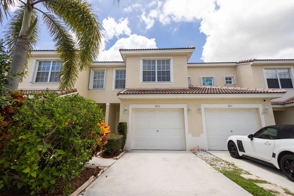 8115 Bellagio Lane, Boynton Beach
