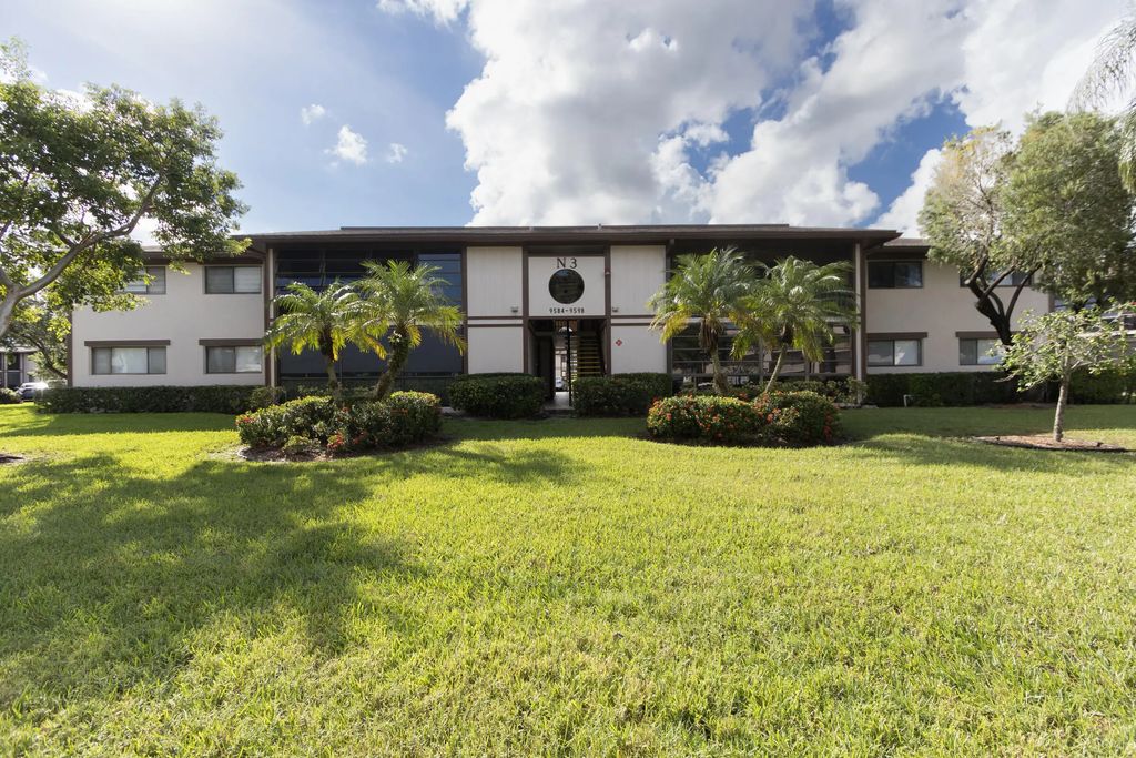 9584 N Belfort Circle #112, Tamarac