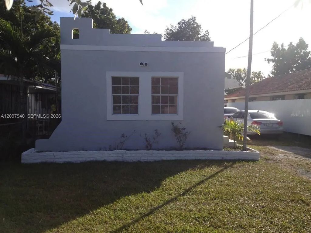 2143 Sw 62nd Avenue #1, Miami