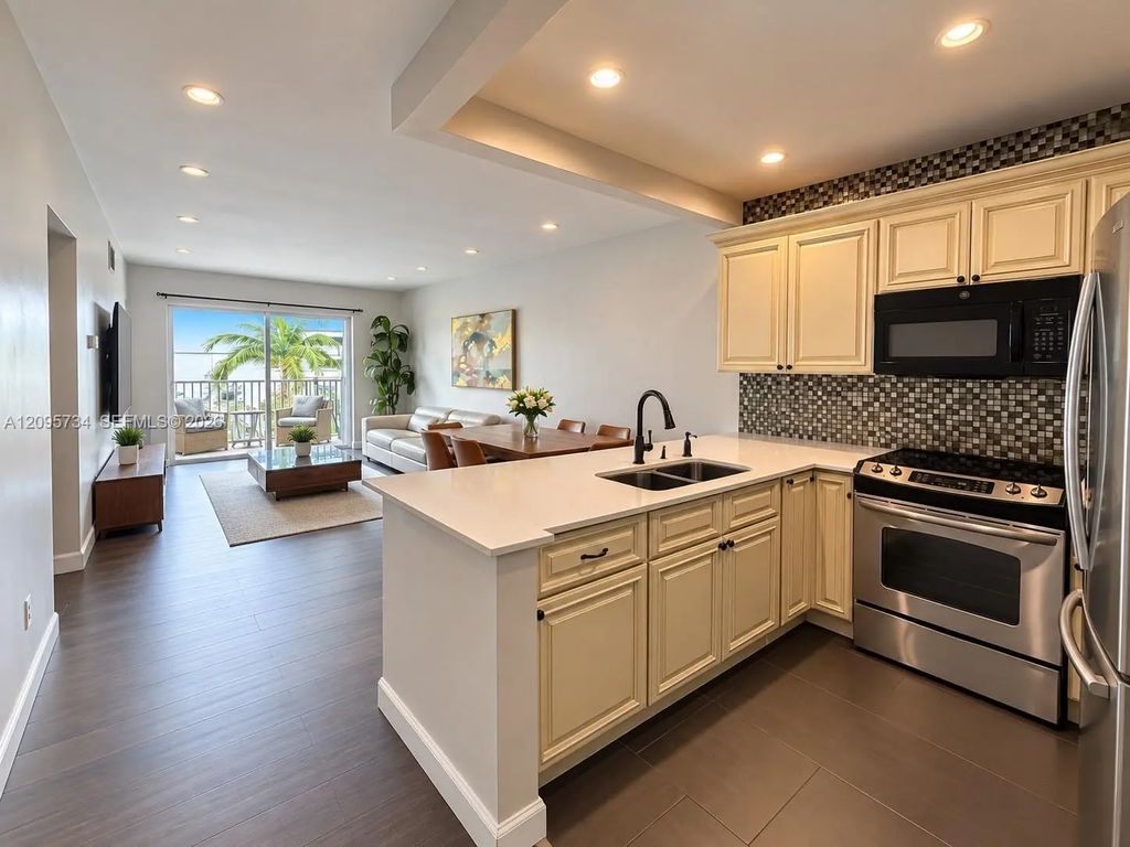 677 Ne 24th Street #406, Miami