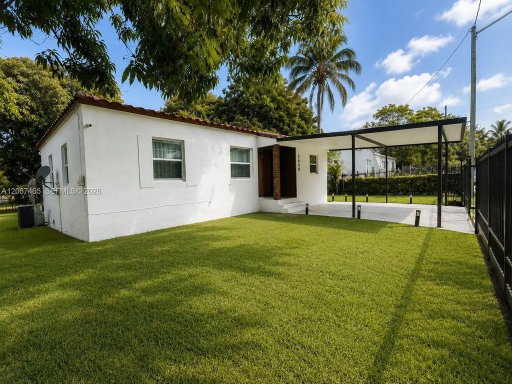 5640 Ne Miami T #1, Miami